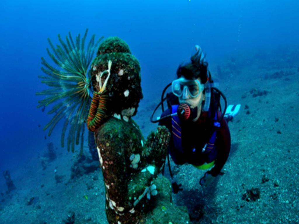 Tulamben Wreck Divers Resort & Restaurant Buitenkant foto