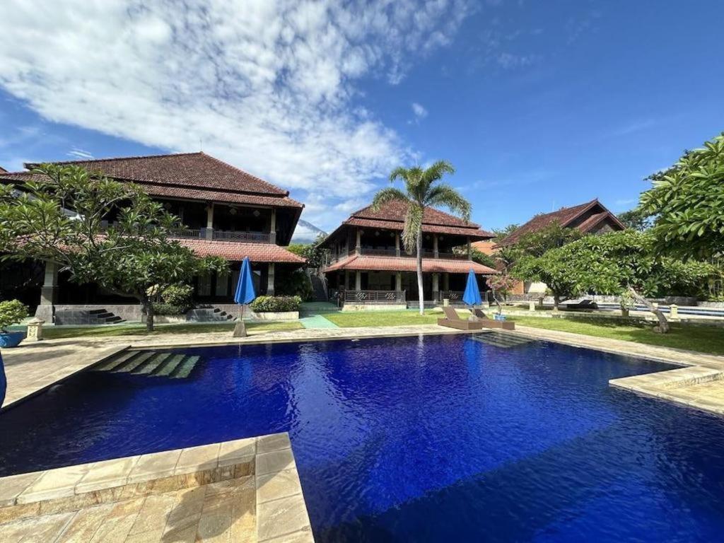 Tulamben Wreck Divers Resort & Restaurant Buitenkant foto